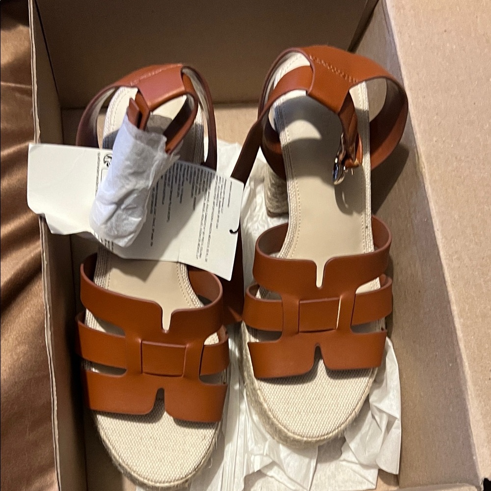 Chic Tan Women's Heels
